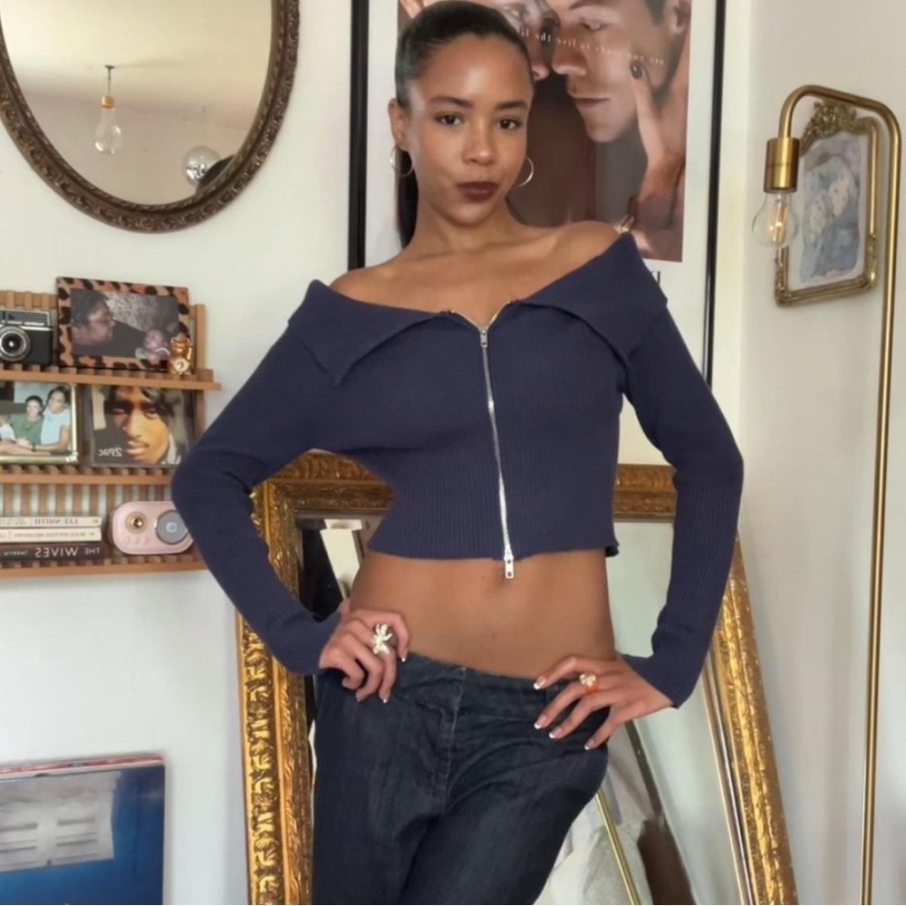 Navy off the shoulder zip up knit crop top